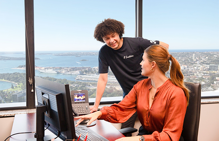 A productive workday with stunning views — where Servcorp offices bring business and scenery together.